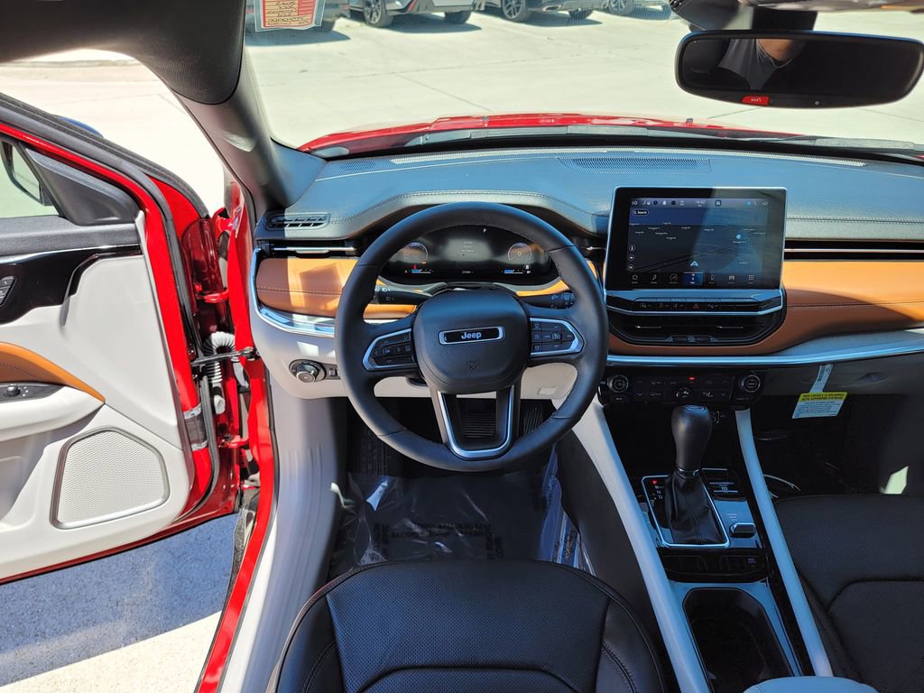 Used 2023 Jeep Compass Limited w/ Elite Group AWD/4WD image 18