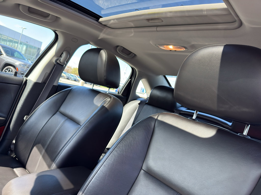Used 2012 Chevrolet Impala LTZ FWD image 25