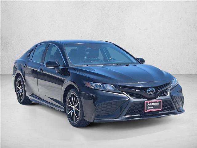 Used 2024 Toyota Camry SE FWD image 3