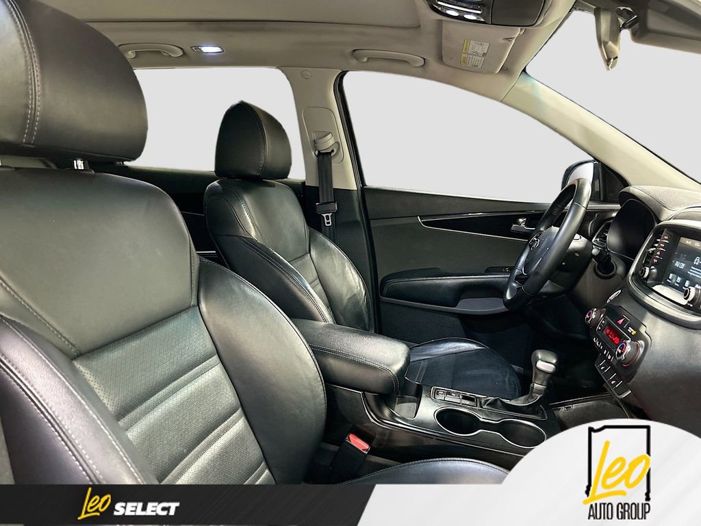 Used 2020 Kia Sorento EX image 29