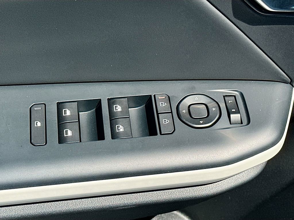 New 2026 Kia K4 GT-Line FWD image 17