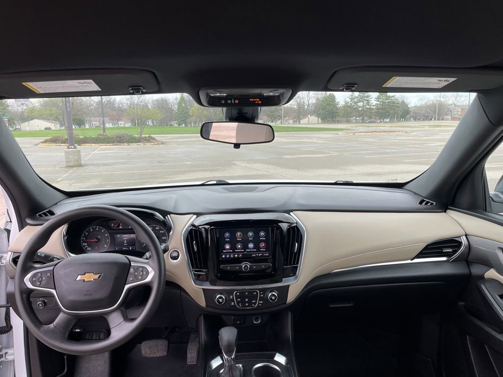 Used 2022 Chevrolet Traverse LS image 13
