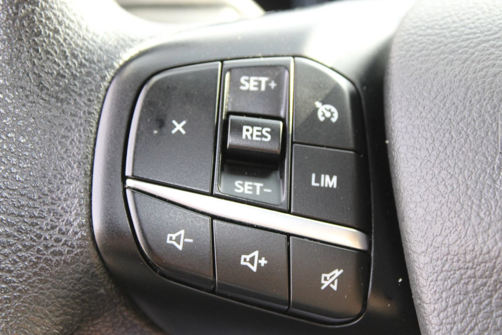 Used 2024 Ford Transit 350 XLT RWD image 14