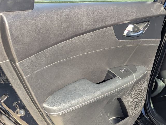 Used 2024 Kia Forte GT-Line image 9