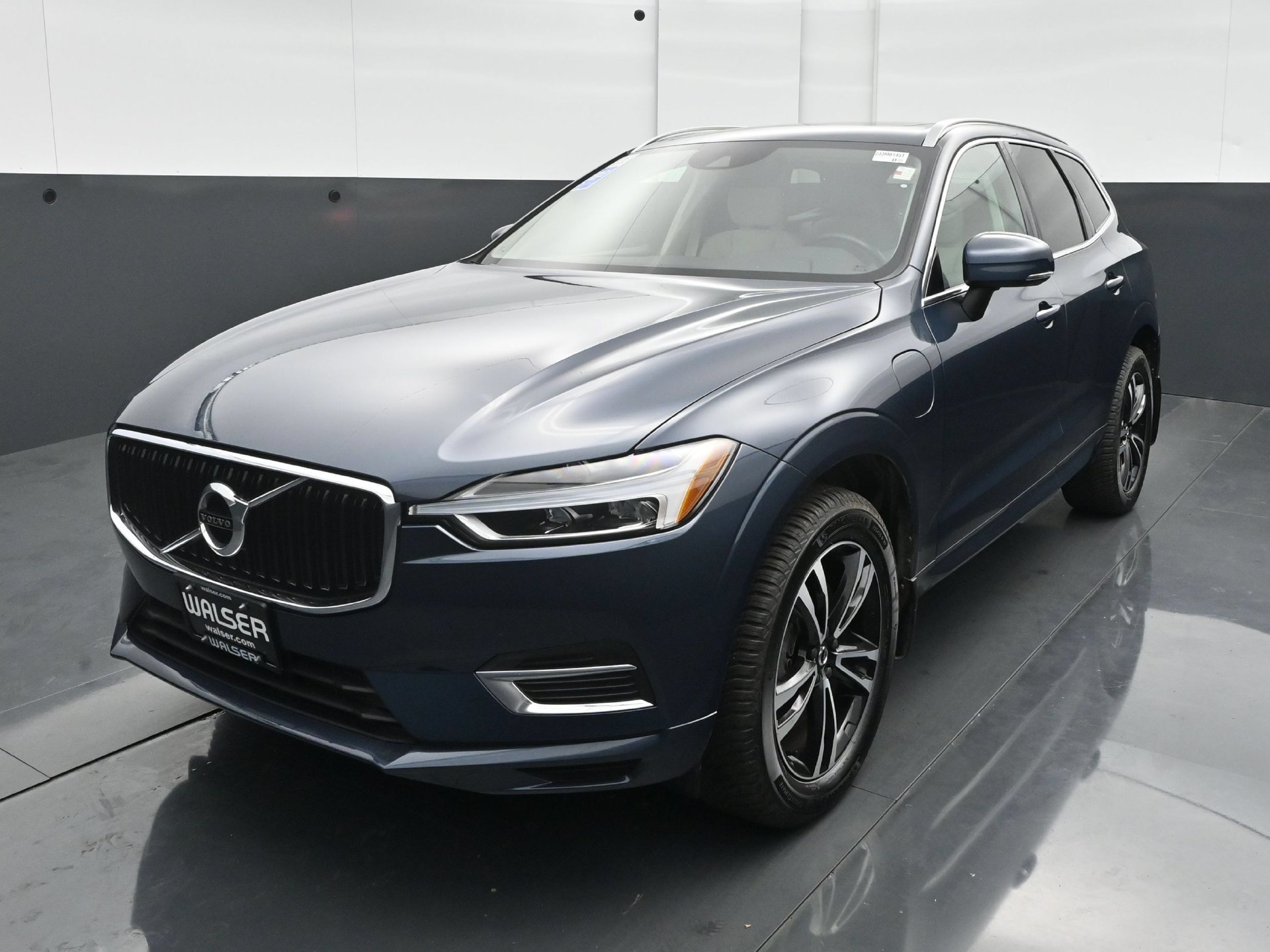 Used 2018 Volvo XC60 T8 Momentum