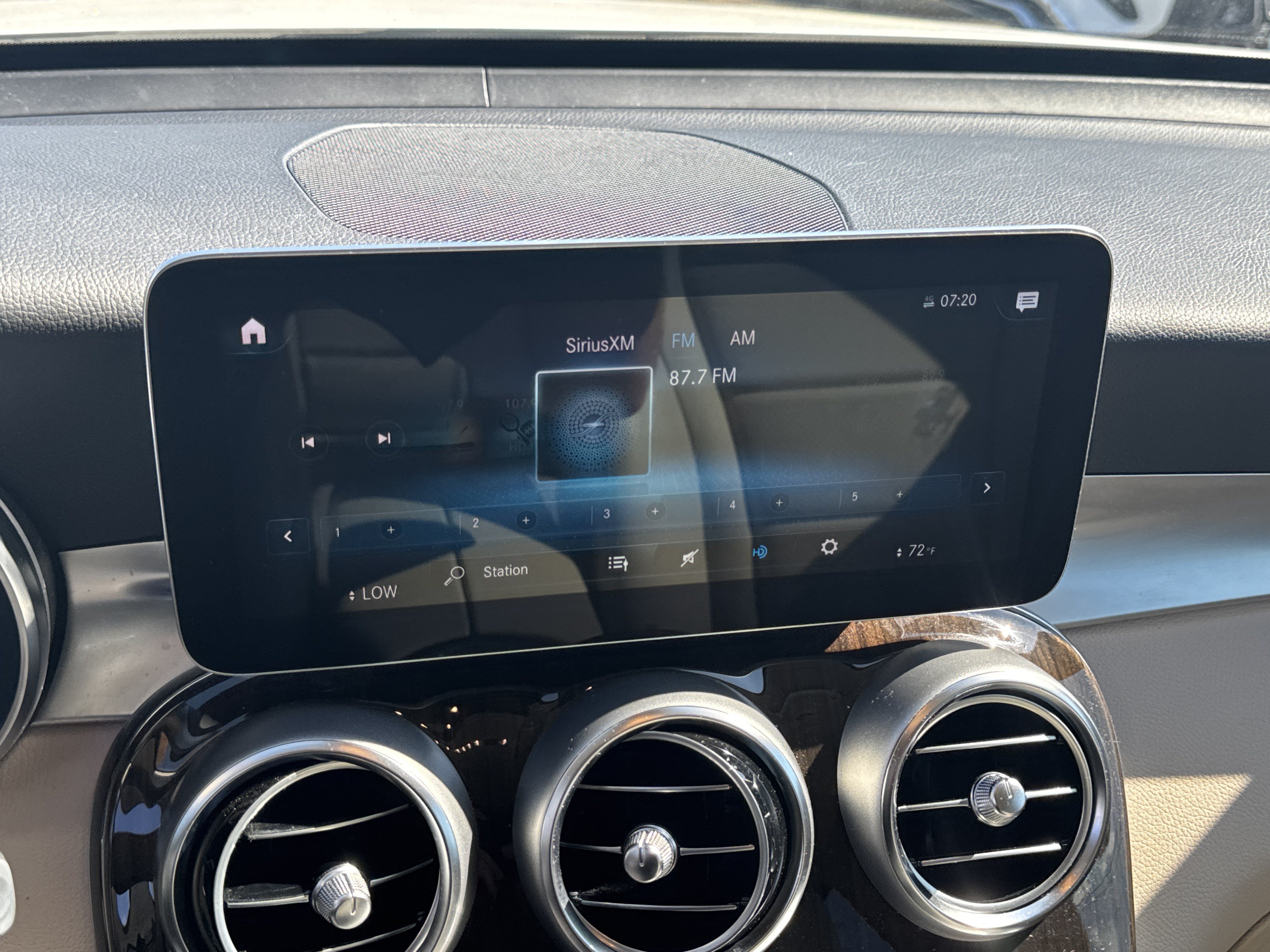 Certified 2022 Mercedes-Benz GLC 300 4MATIC image 23
