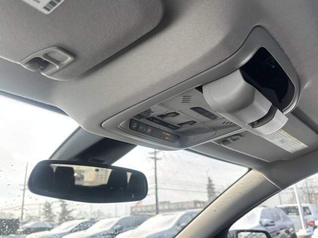 Used 2023 GMC Acadia SLT w/ Technology Package image 28