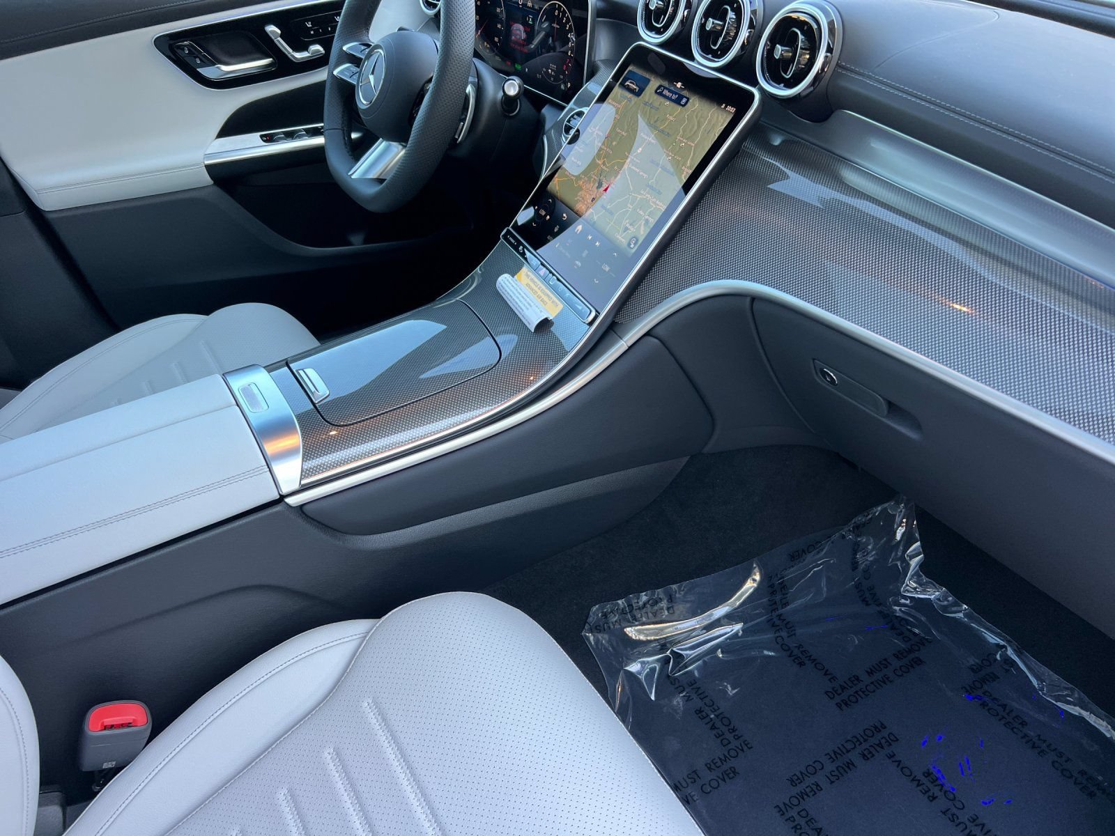 New 2027 Mercedes-Benz GLC 350e 4MATIC image 15
