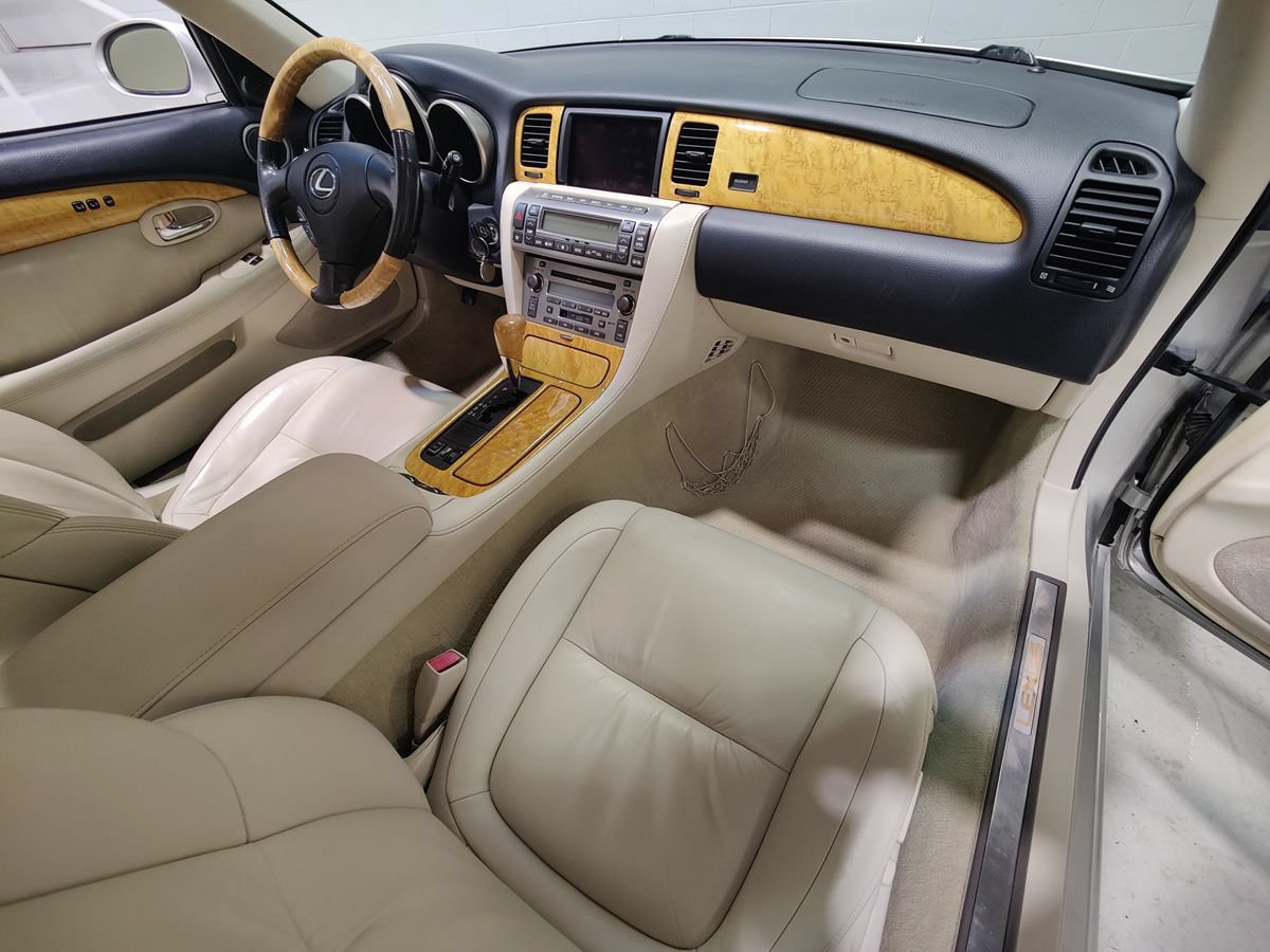 Used 2002 Lexus SC 430 Convertible RWD image 13