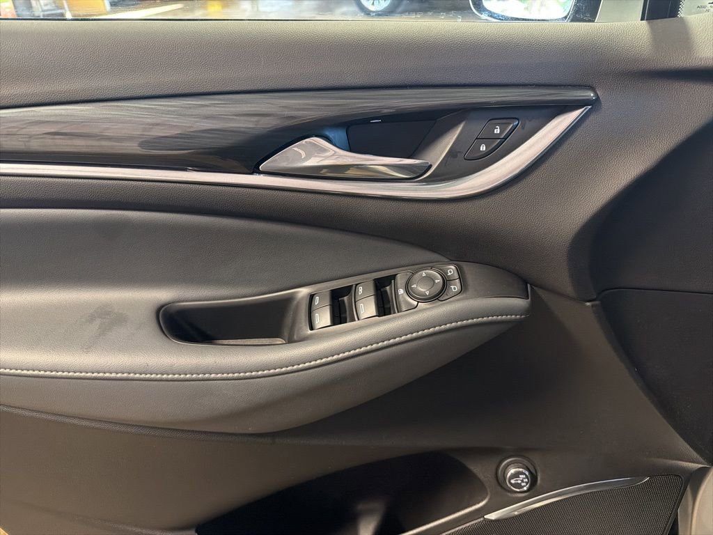 Used 2021 Buick Enclave Preferred image 13