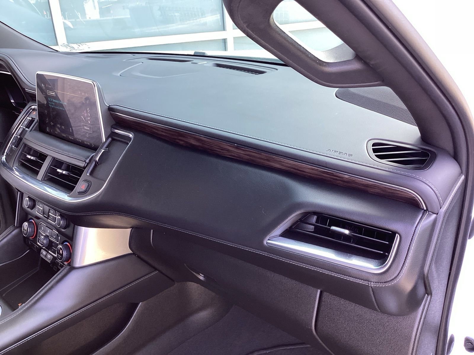 Used 2022 Chevrolet Tahoe LT image 17