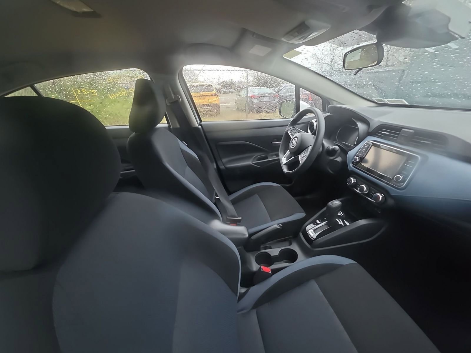 Used 2025 Nissan Versa SV image 10