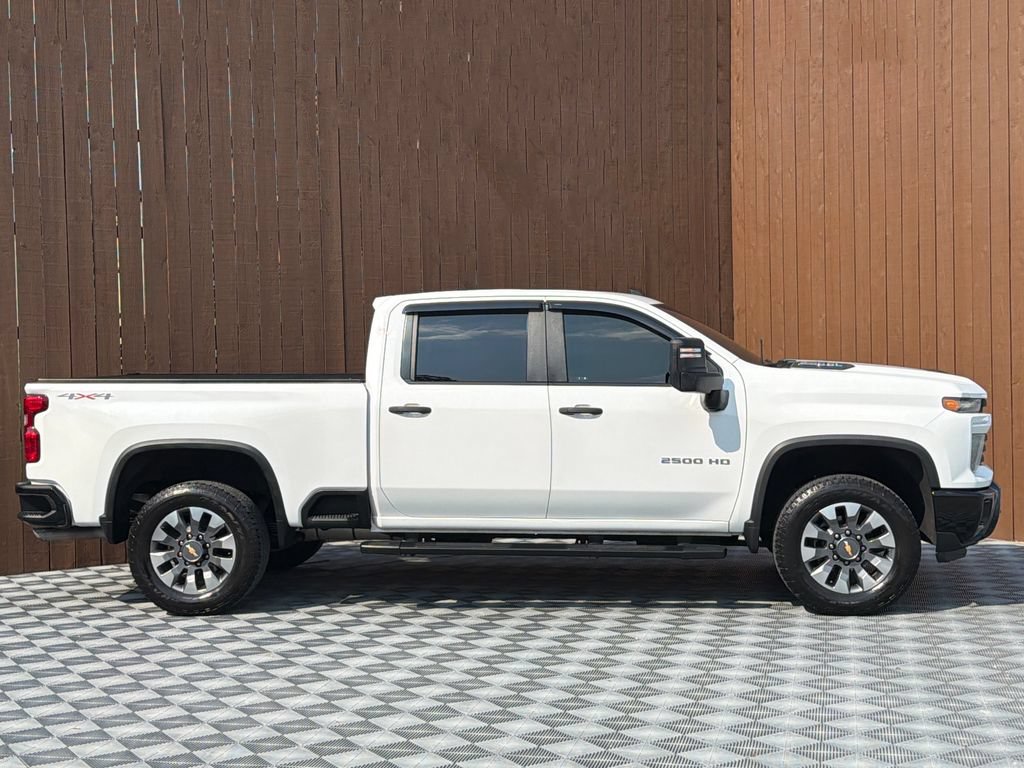 Used 2024 Chevrolet Silverado 2500 Custom w/ Custom Value Package AWD/4WD image 12