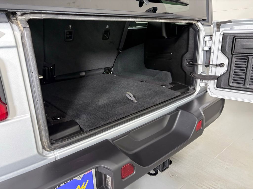 Used 2024 Jeep Wrangler Unlimited Rubicon AWD/4WD image 41
