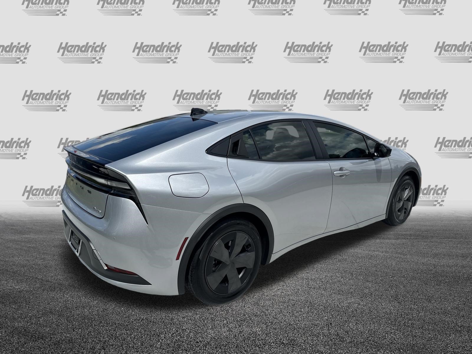 Certified 2026 Toyota Prius Plug-In Hybrid FWD image 10