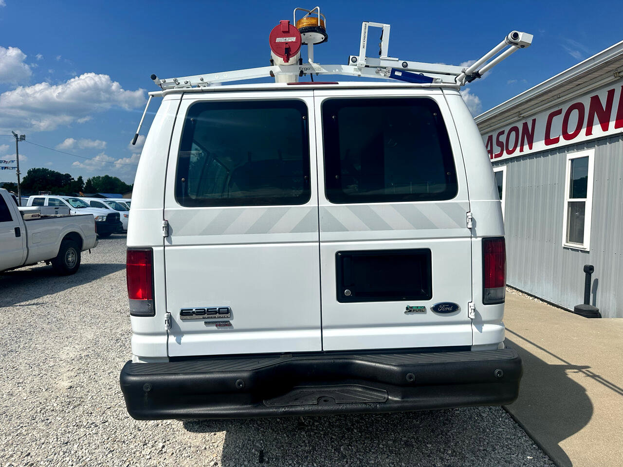 Used 2012 Ford E-350 and Econoline 350 Super Duty w/ Insulation Pkg image 6