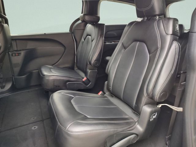 Used 2025 Chrysler Pacifica Select FWD image 27