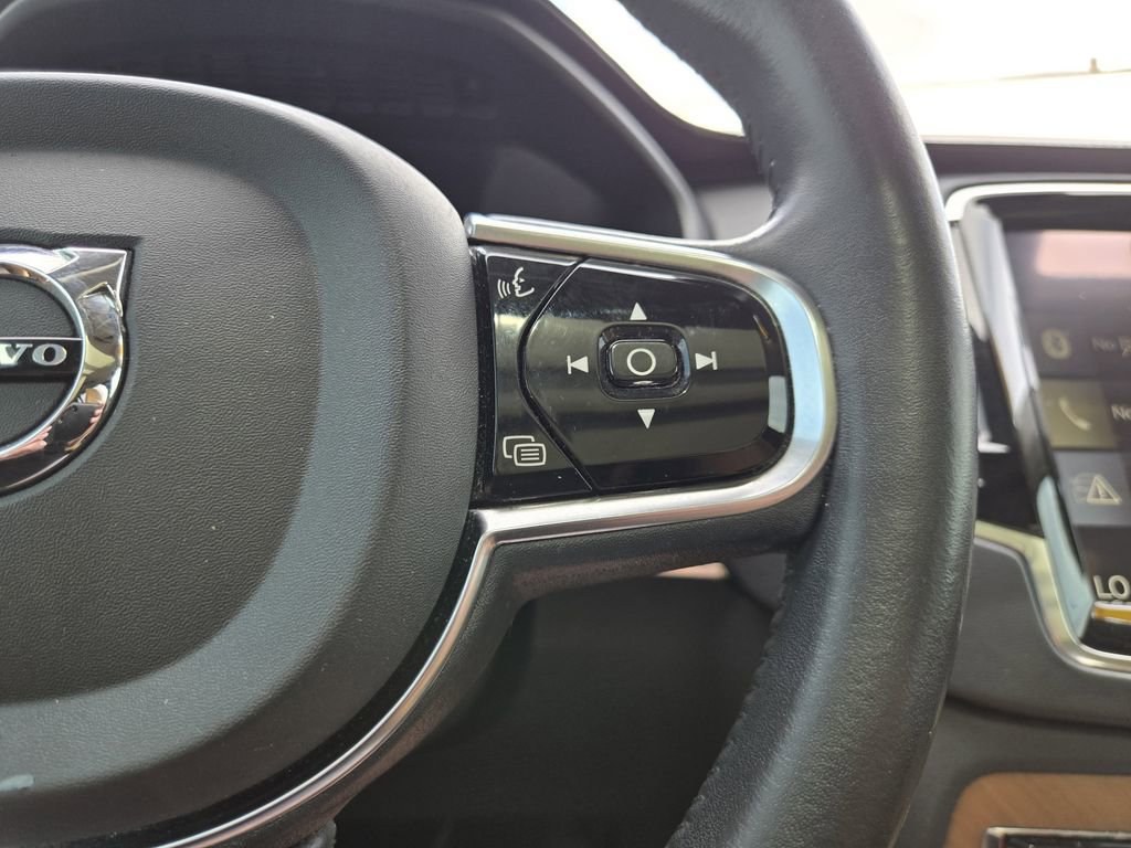 Used 2016 Volvo XC90 T6 Inscription w/ Vision Package AWD/4WD image 29