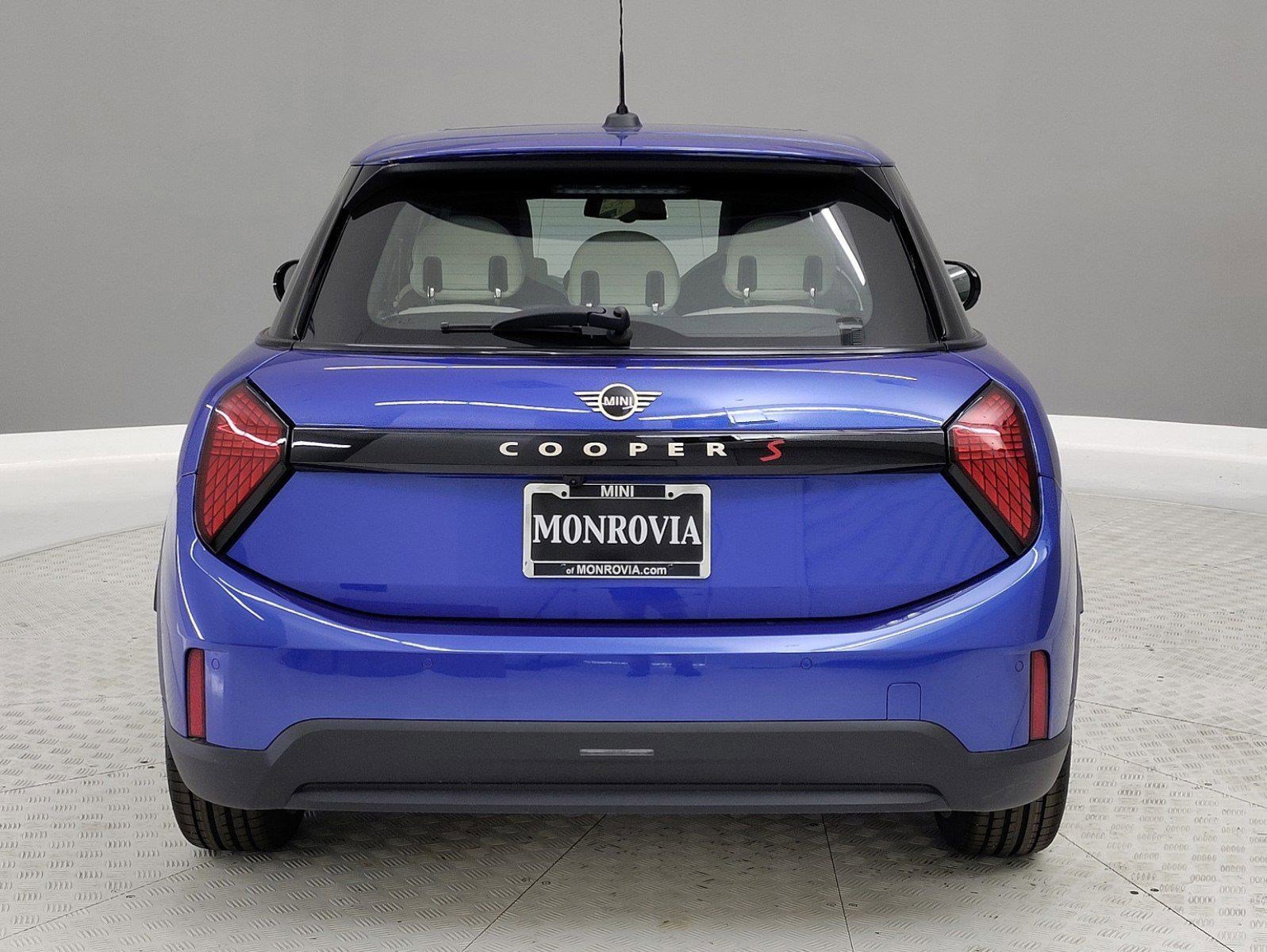 Used 2025 MINI Cooper S image 7