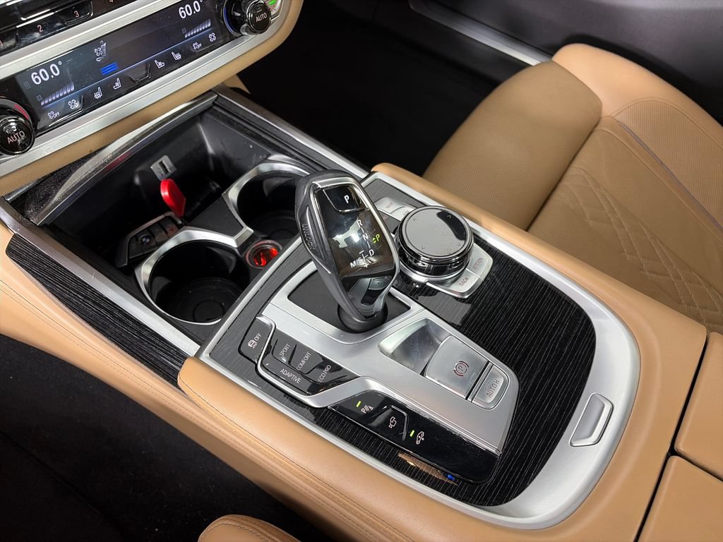 Used 2017 BMW 750i xDrive AWD/4WD image 22