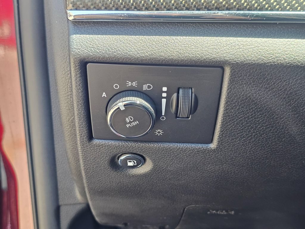 Used 2018 Jeep Grand Cherokee SRT w/ Trailer Tow Group IV AWD/4WD image 33