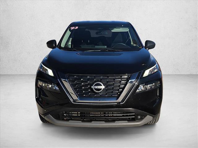 Used 2023 Nissan Rogue S video 2
