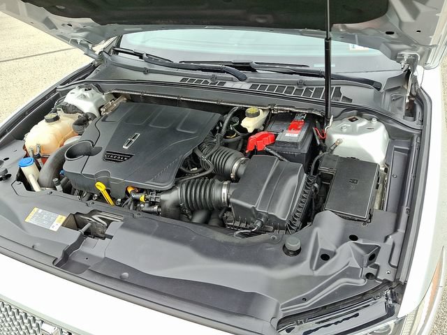 Used 2017 Lincoln Continental Select FWD image 26