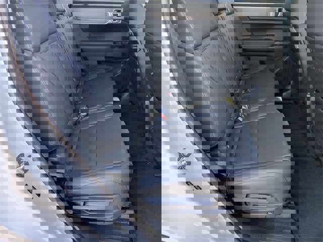 Certified 2025 Hyundai Santa Fe SEL image 17