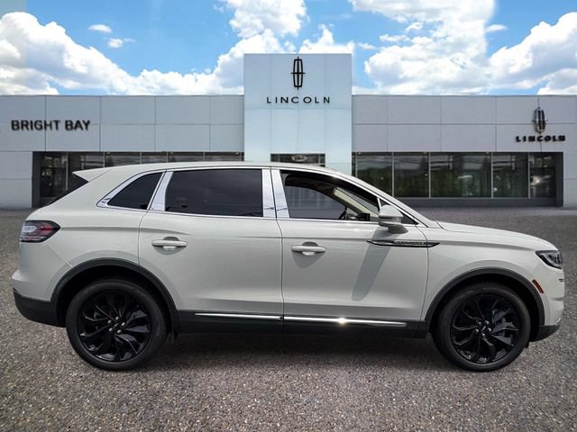 Certified 2021 Lincoln Nautilus Reserve AWD/4WD image 5
