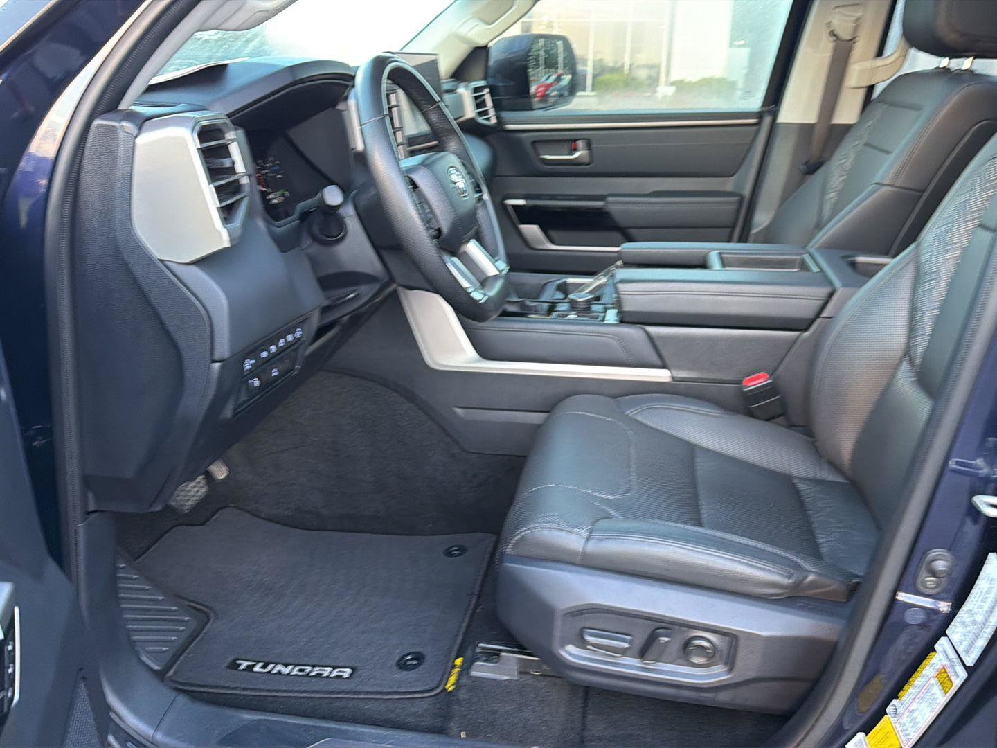 Used 2023 Toyota Tundra Limited w/ Power Package AWD/4WD image 10