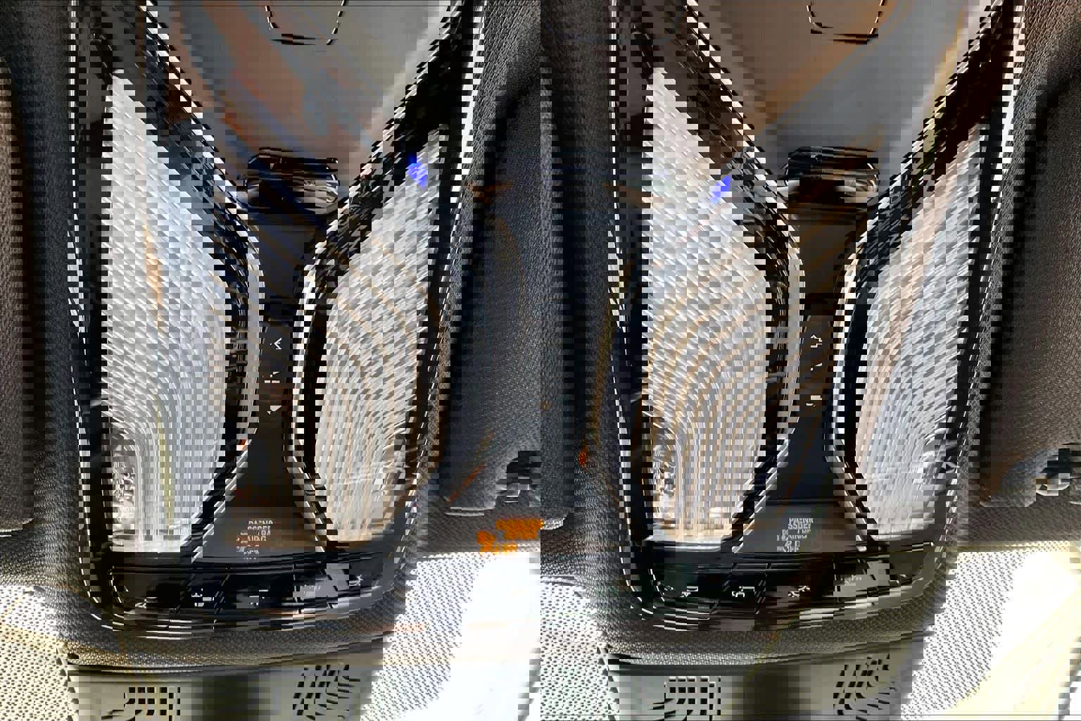 Used 2022 BMW 740i w/ M Sport Package image 33