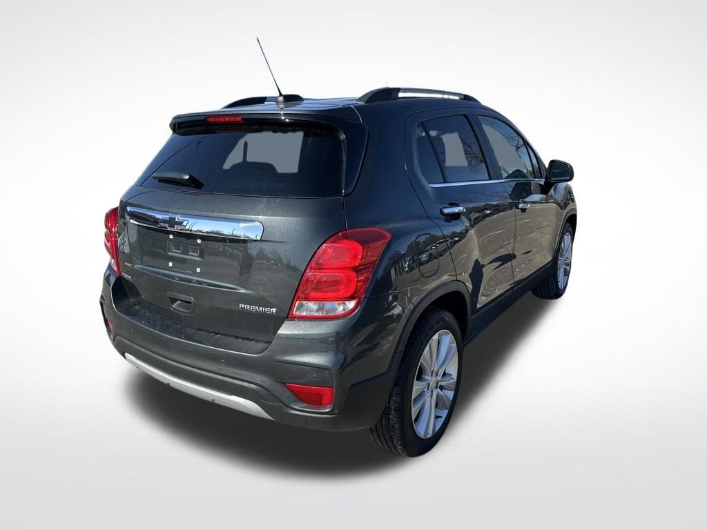 Used 2020 Chevrolet Trax Premier w/ LPO, Cargo Package image 6