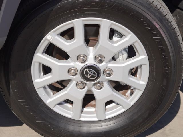 Certified 2025 Toyota Tacoma SR5 image 15