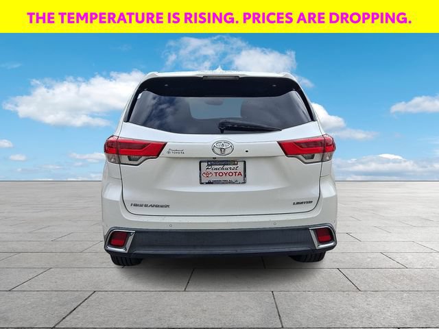 Used 2017 Toyota Highlander Limited Platinum FWD image 7
