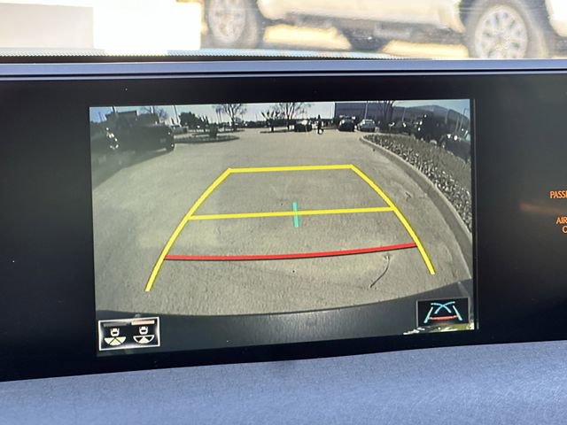 Used 2022 Lexus UX 250h 250h Base w/ Premium Package image 17