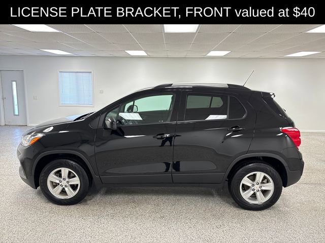 Used 2022 Chevrolet Trax LT w/ LT Convenience Package image 4