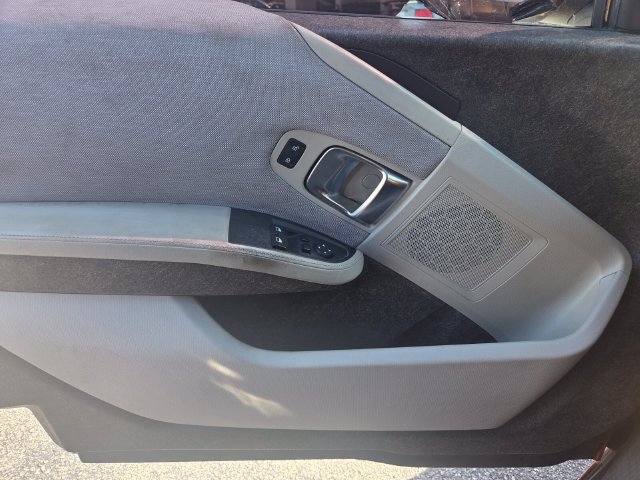 Used 2014 BMW i3 RWD image 29