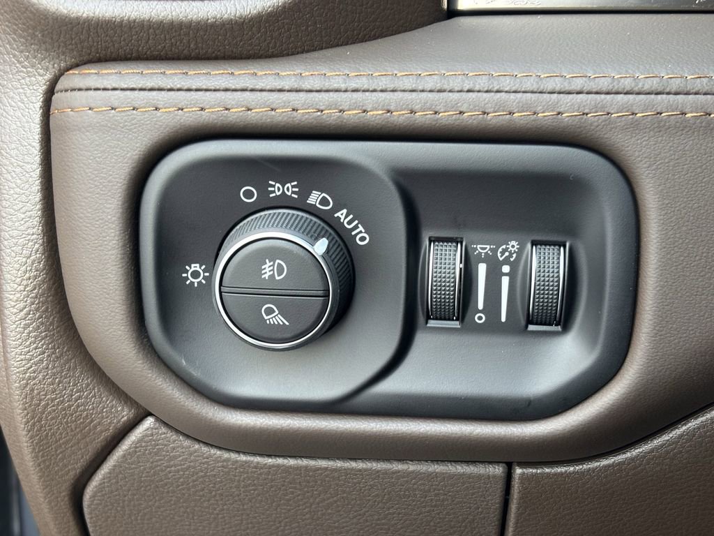 New 2026 RAM 3500 Longhorn image 24