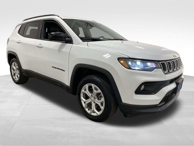 Used 2024 Jeep Compass Latitude image 5