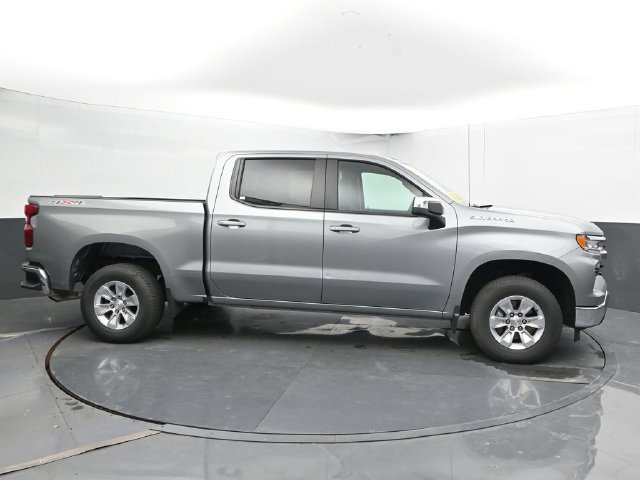 Used 2026 Chevrolet Silverado 1500 LT AWD/4WD image 4