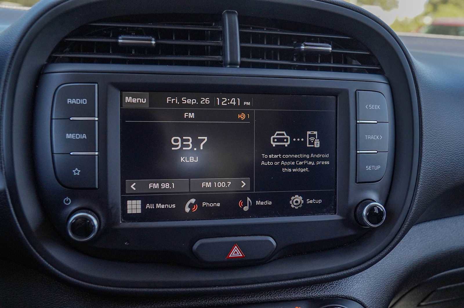 Used 2024 Kia Soul LX image 17