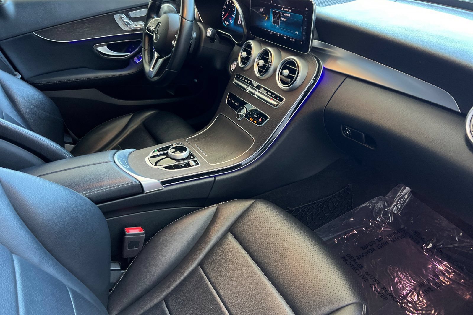 Used 2019 Mercedes-Benz C 300 Sedan w/ Premium Package image 16