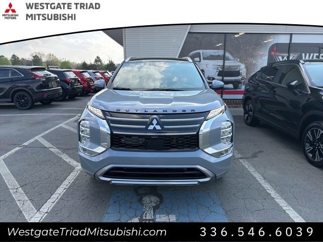 New 2026 Mitsubishi Outlander SEL image 2