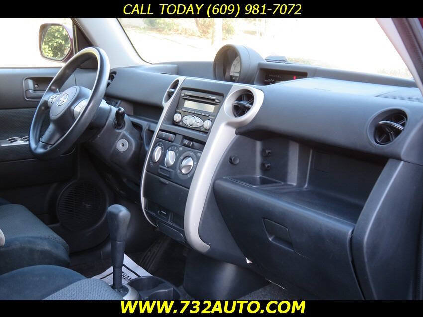 Used 2006 Scion xB FWD image 6