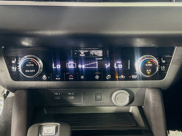 Used 2025 Mitsubishi Outlander SEL AWD/4WD image 23