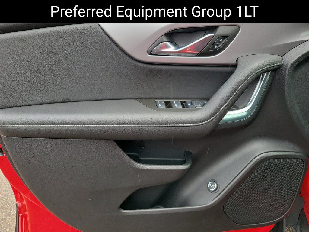 Certified 2024 Chevrolet Blazer LT w/ Convenience Package FWD image 11