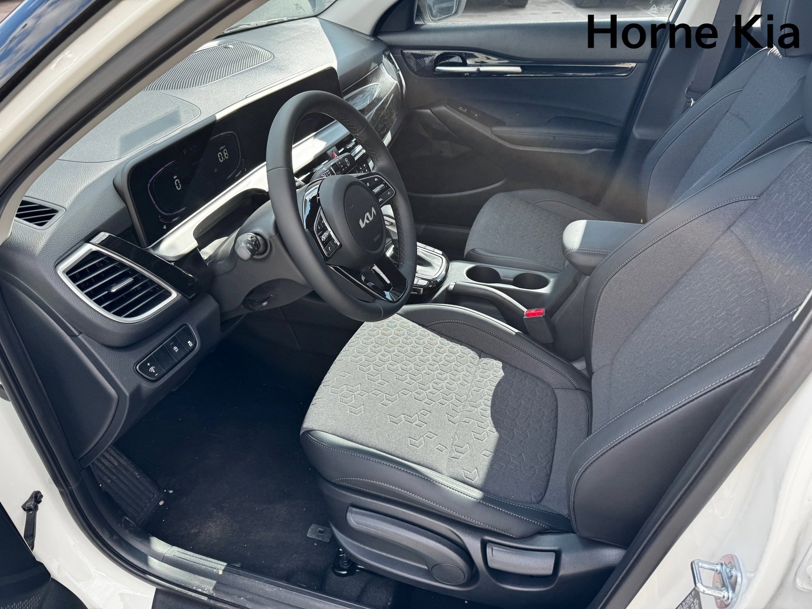 New 2026 Kia Seltos S image 9