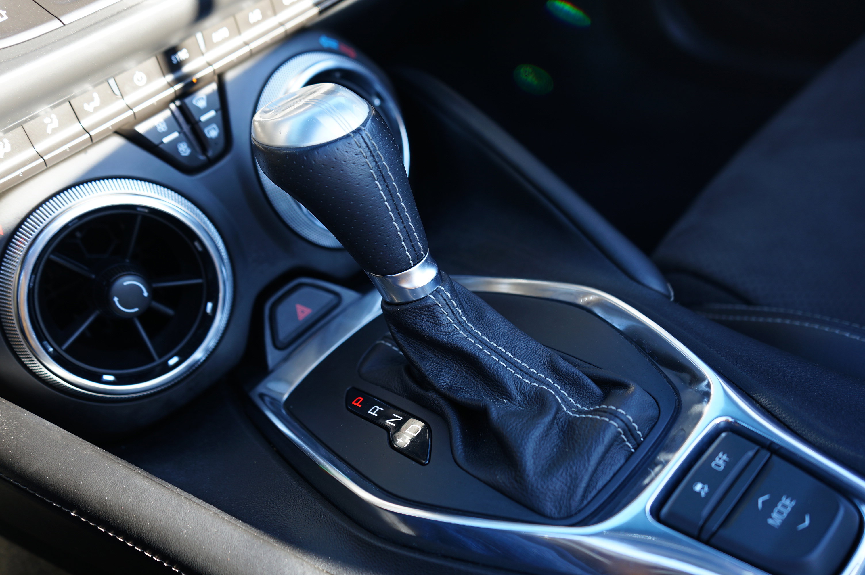 Used 2018 Chevrolet Camaro SS image 27