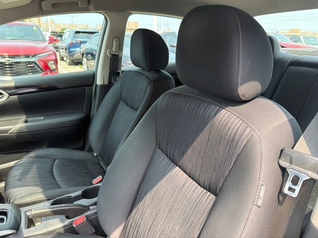 Used 2019 Nissan Sentra SV FWD image 14