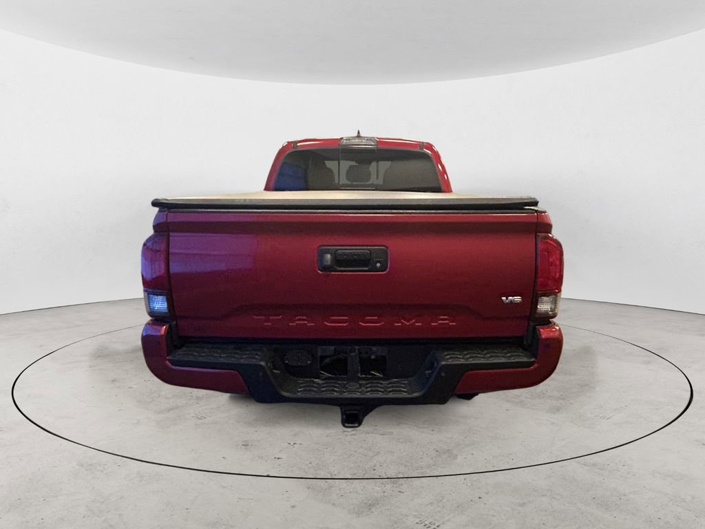 Used 2019 Toyota Tacoma TRD Sport w/ Technology Package AWD/4WD image 4